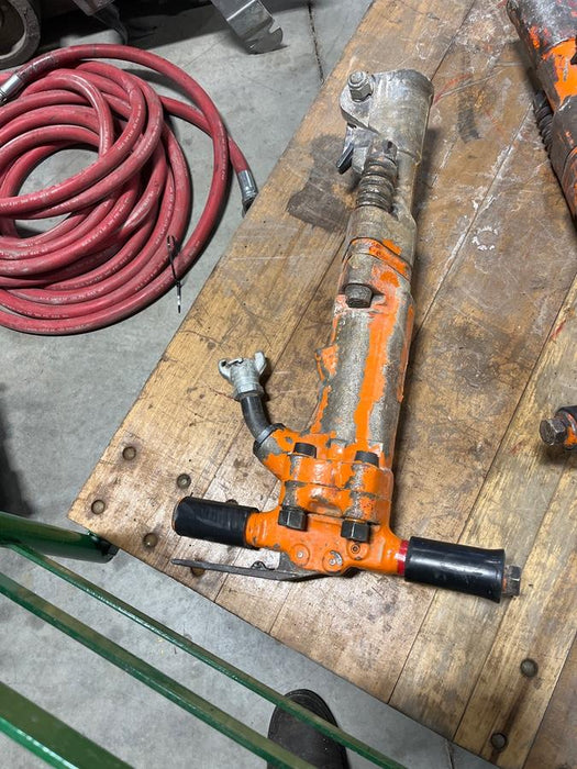 2023 MICHIGAN PNEUMATIC ES-TPB60-118-TRACKER