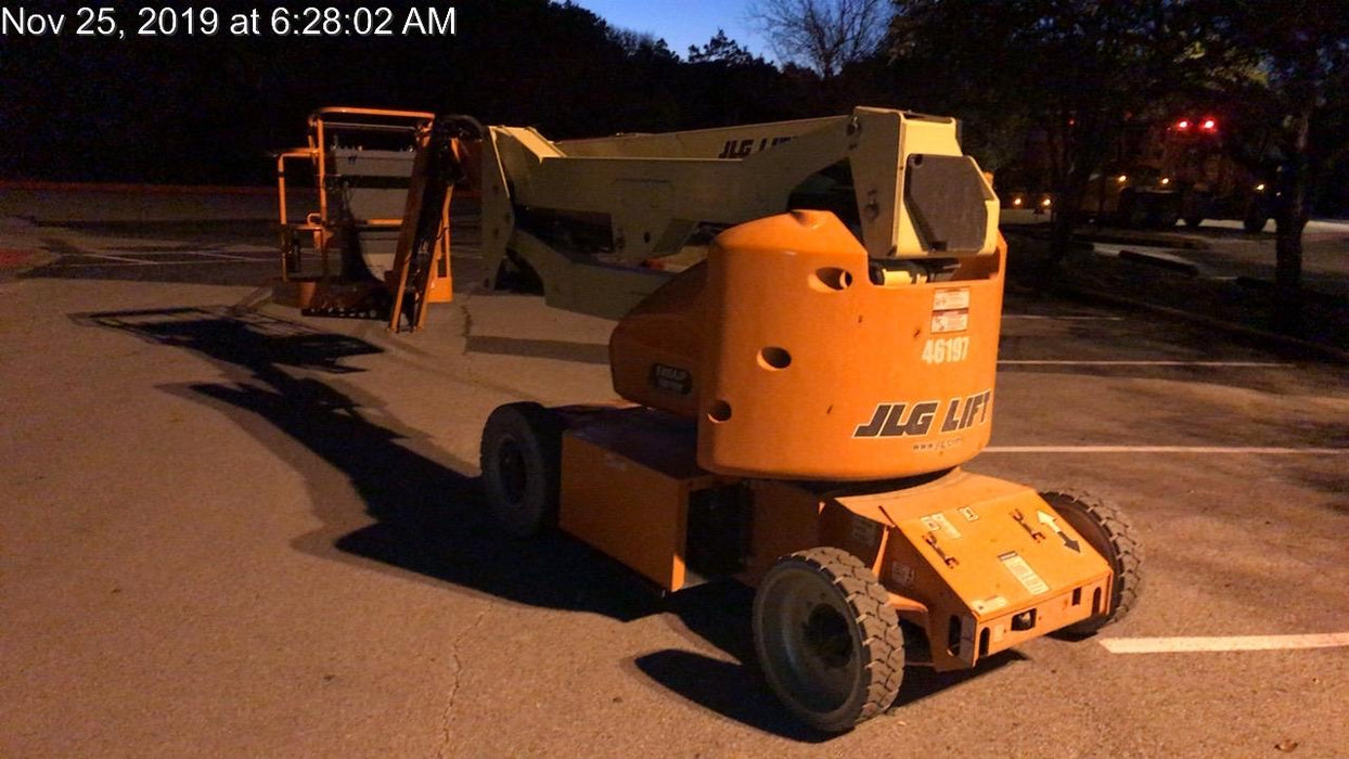 2019 JLG E400AJPN