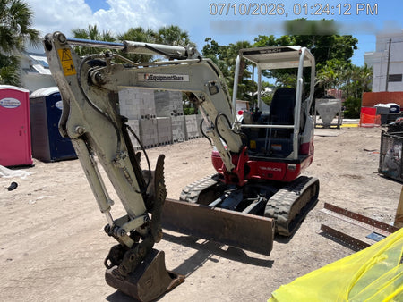2022 TAKEUCHI TB235-2R
