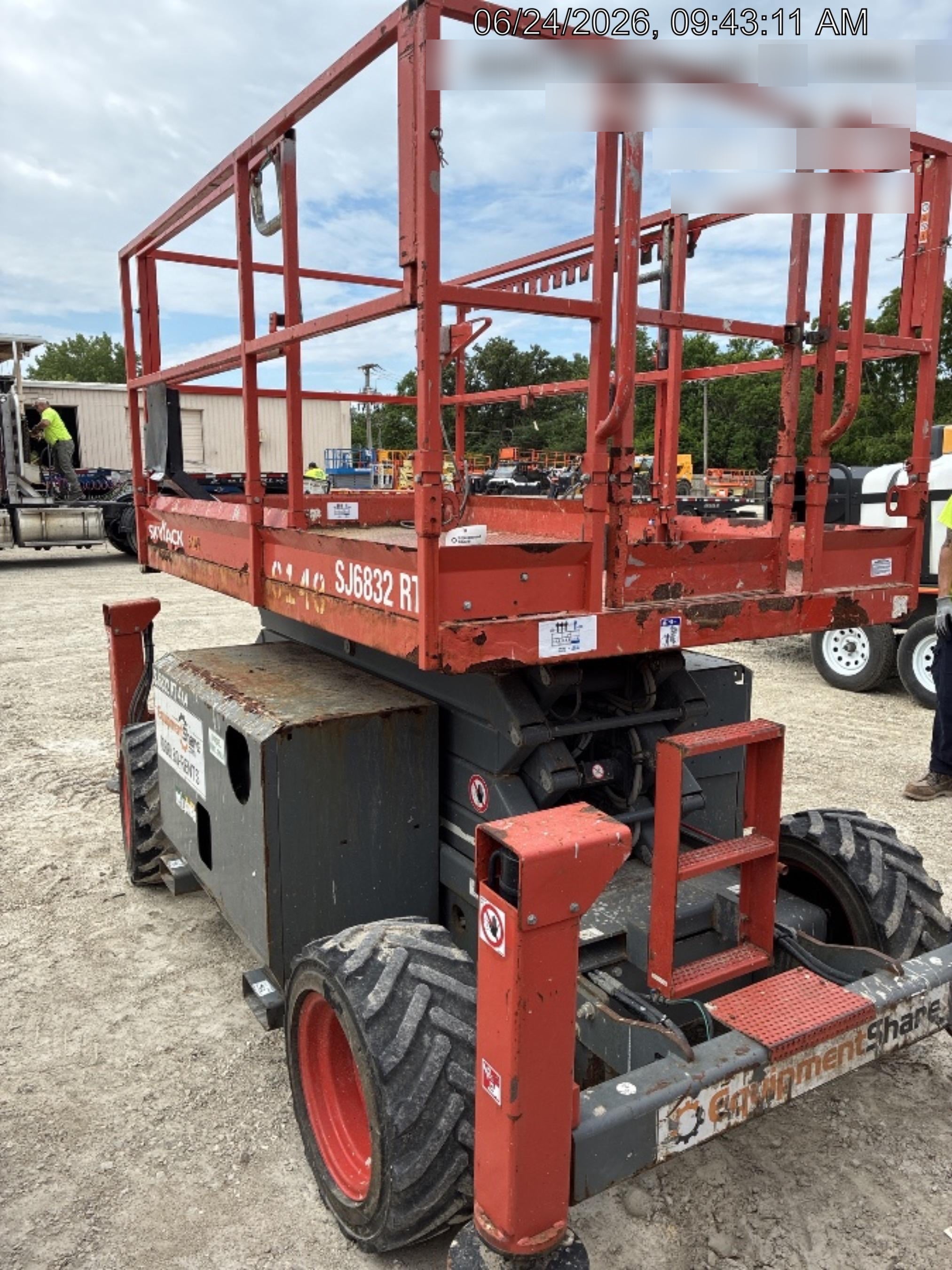 2017 SKYJACK SJ6832 RT
