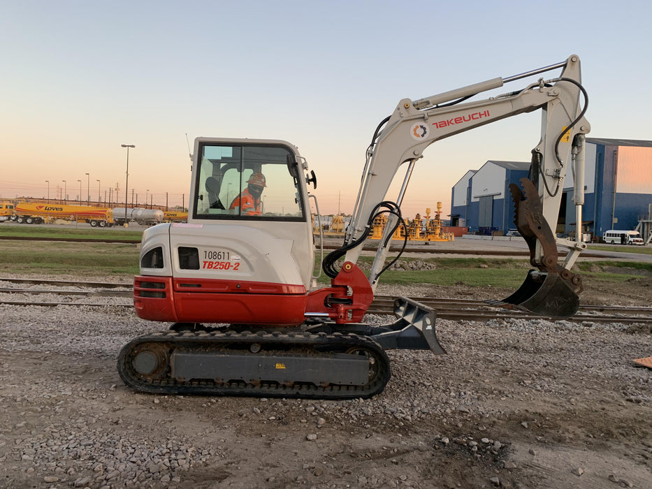 2020 Takeuchi TB250-2C Cab/Heat/Air, Rubber Tracks, Manual TAG QC