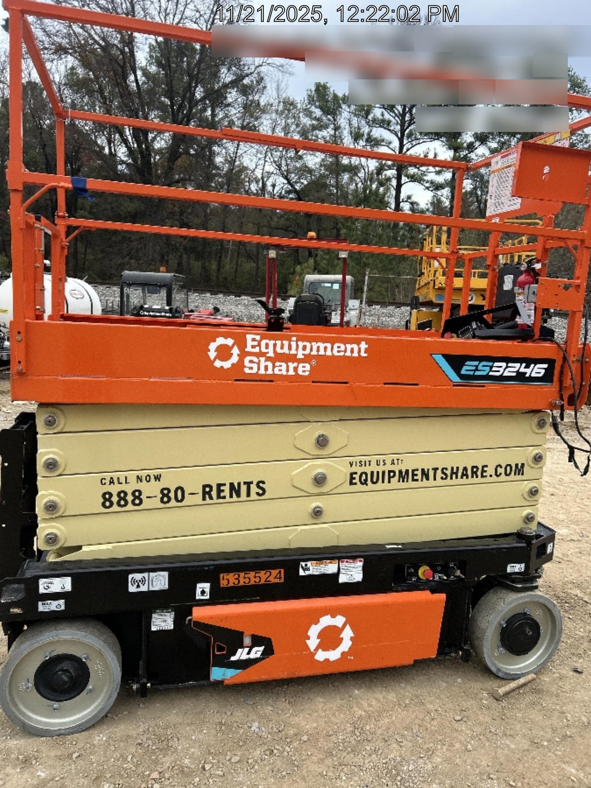 2025 JLG ES3246