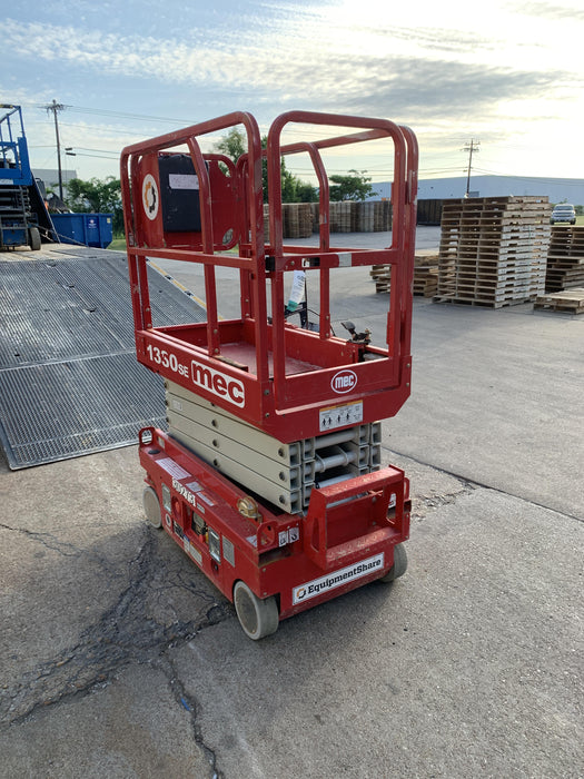 2019 MEC 1330SE Standard Options