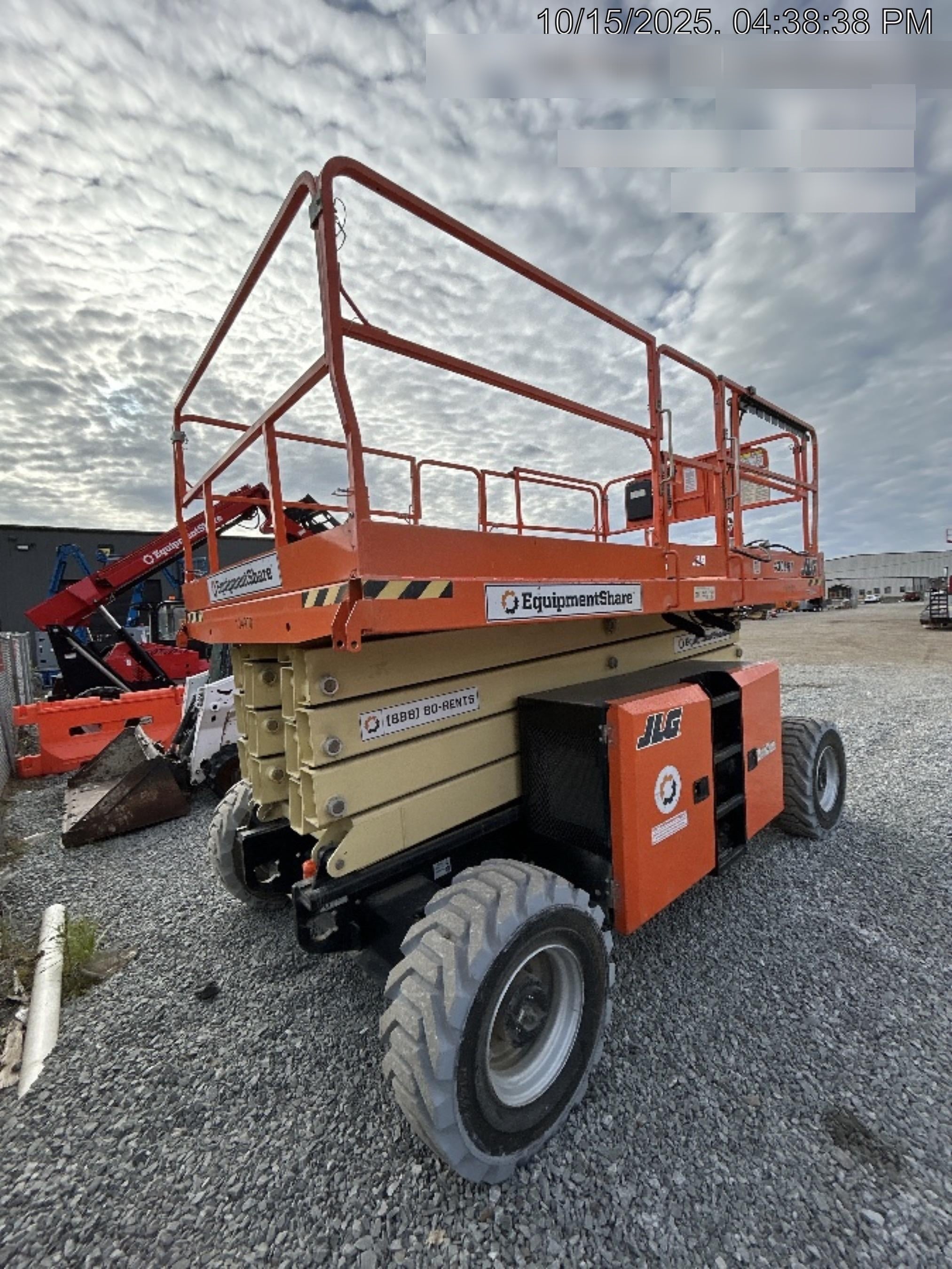 2021 JLG 430LRT