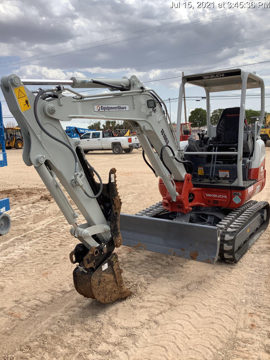 2021 TAKEUCHI TB235-2R
