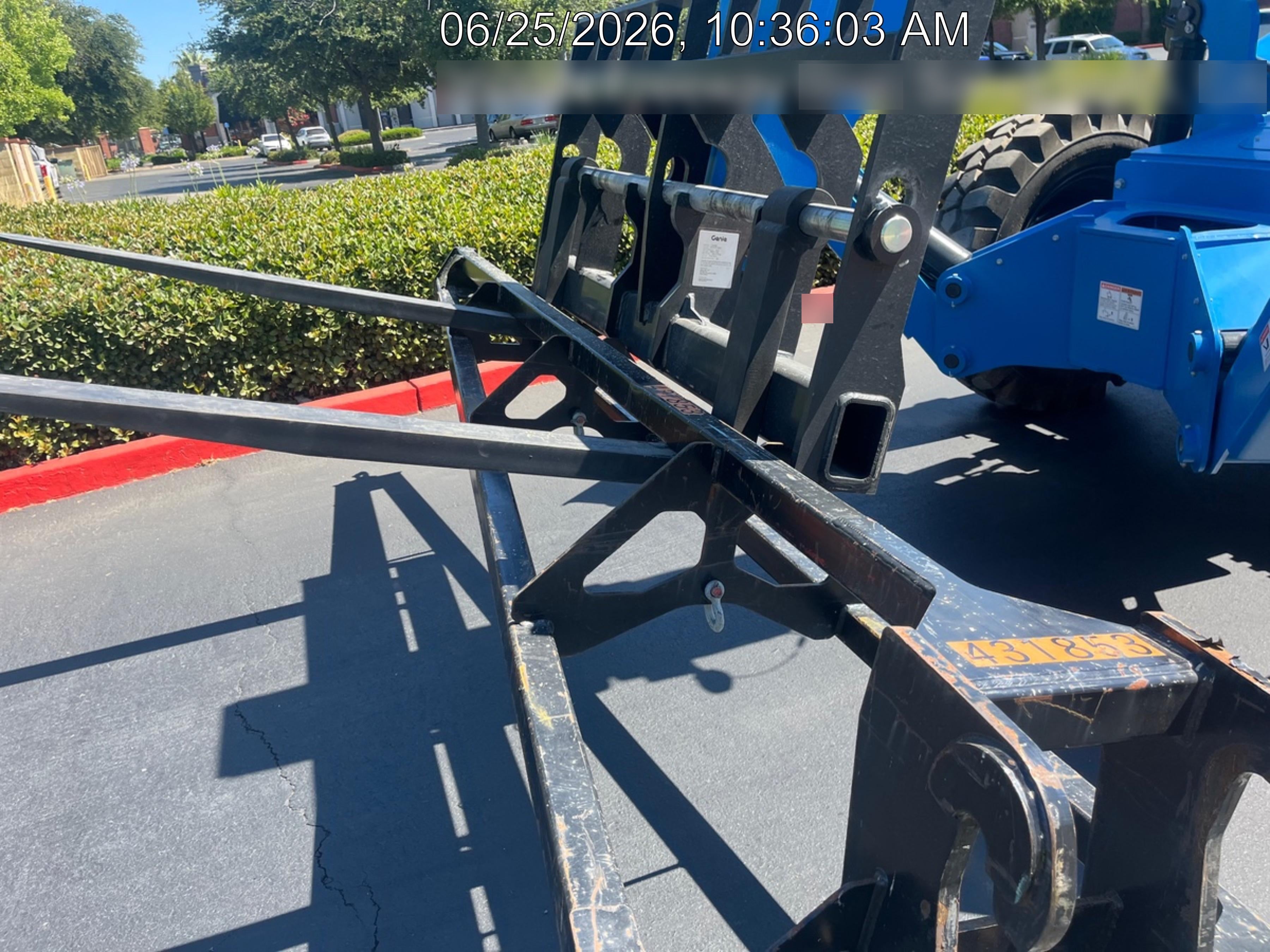 2024 JLG 1001275853