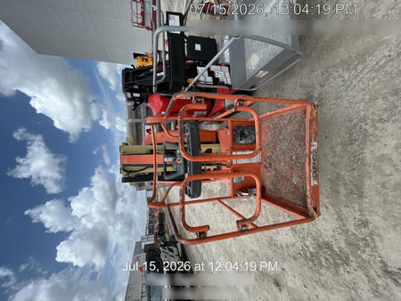 2022 JLG 26E