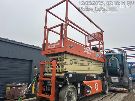 2022 JLG ES2632