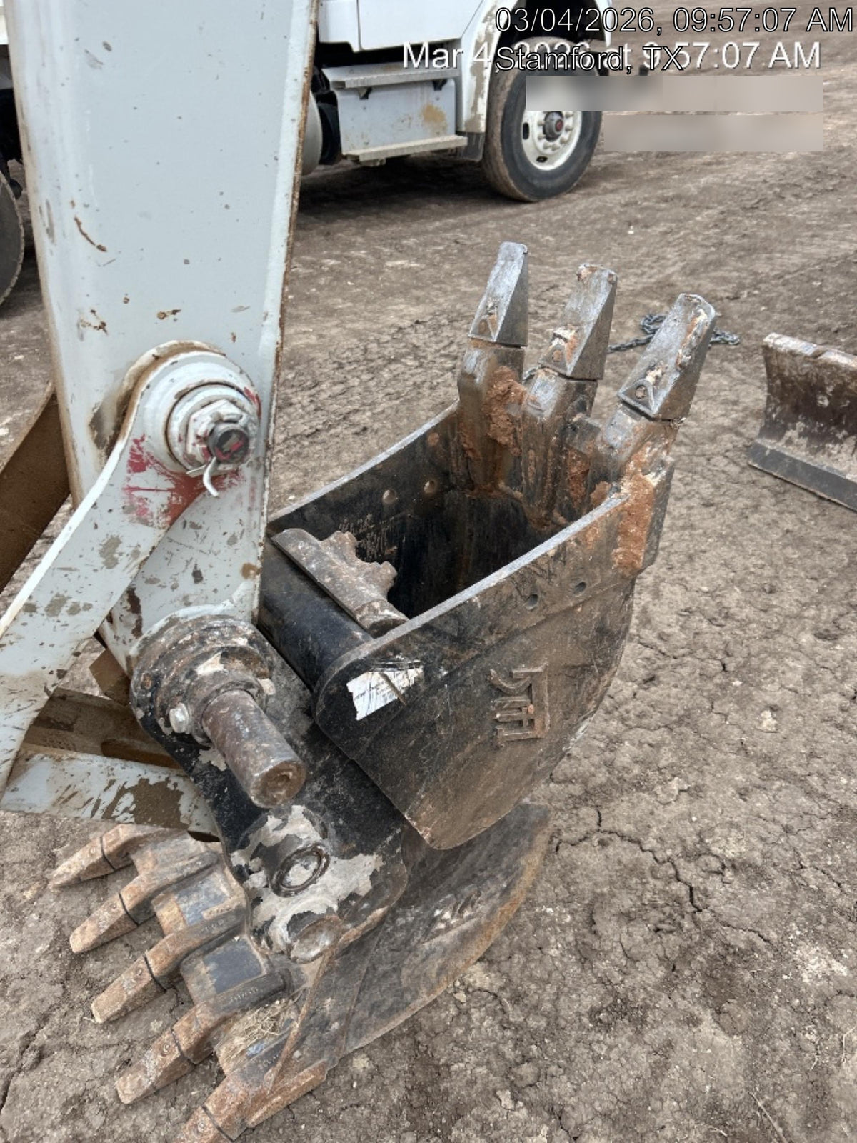2020 STRICKLAND 18" Bucket Tooth - Strickland