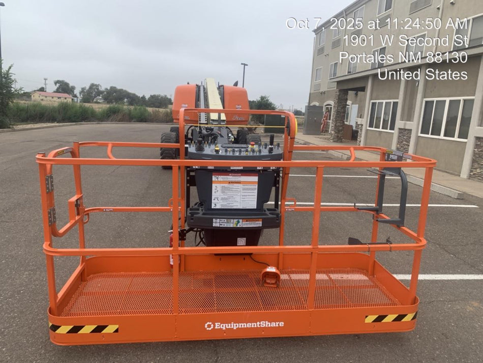 2025 JLG 660SJ