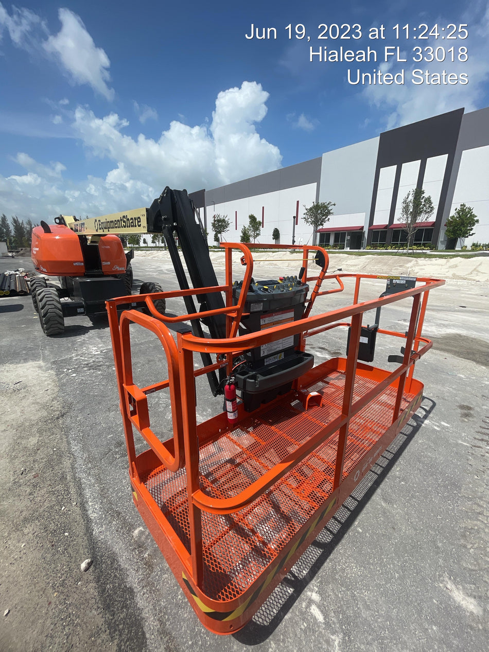 2023 JLG 460SJ