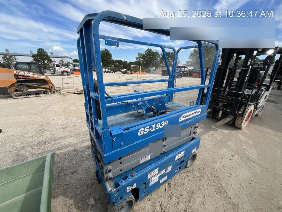 2020 Genie GS-1930 Fixed rails with chain entry gate - Pre A92.20