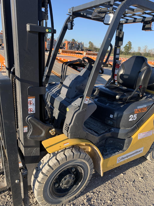 2021 KOMATSU FG25T-16