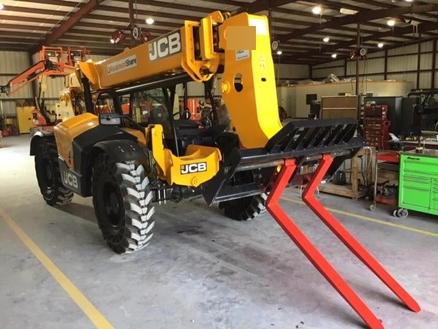 2019 JCB 509-42 Canopy, 74 HP, Solid Tires, STD Worklight, Beacon, Aux Hydraulics, Lifting Eye, Back up Alarm 66" Carriage/60" Forks