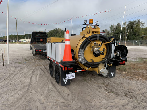 2023 VAC-TRON LP573XDT