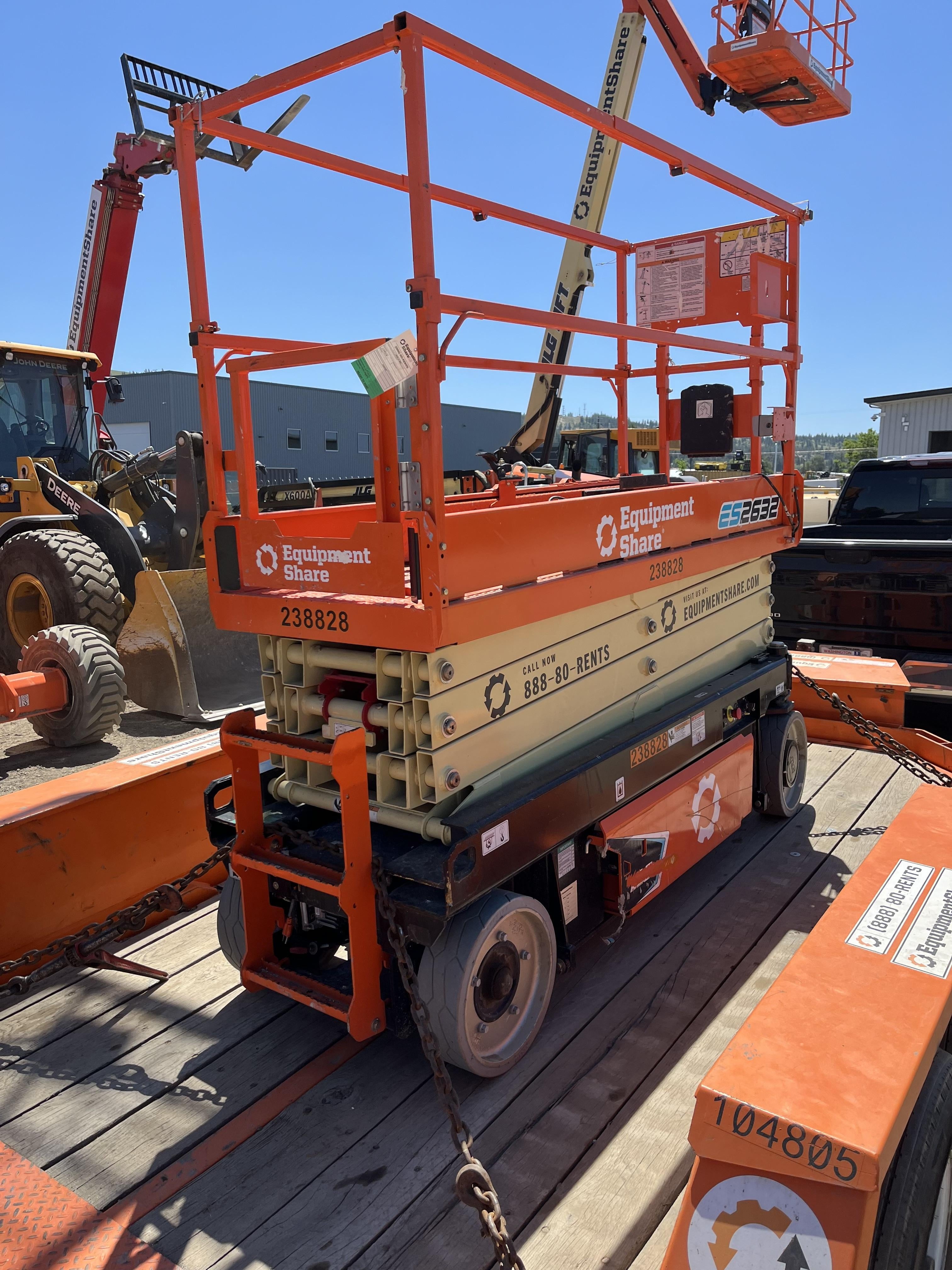 2022 JLG ES2632