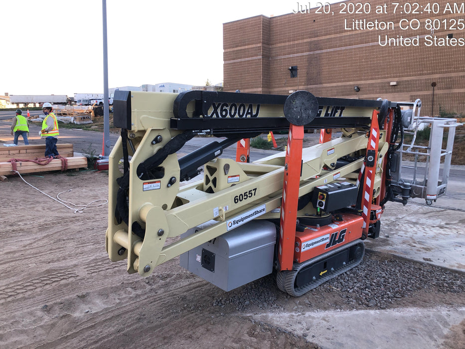2020 JLG X600AJ