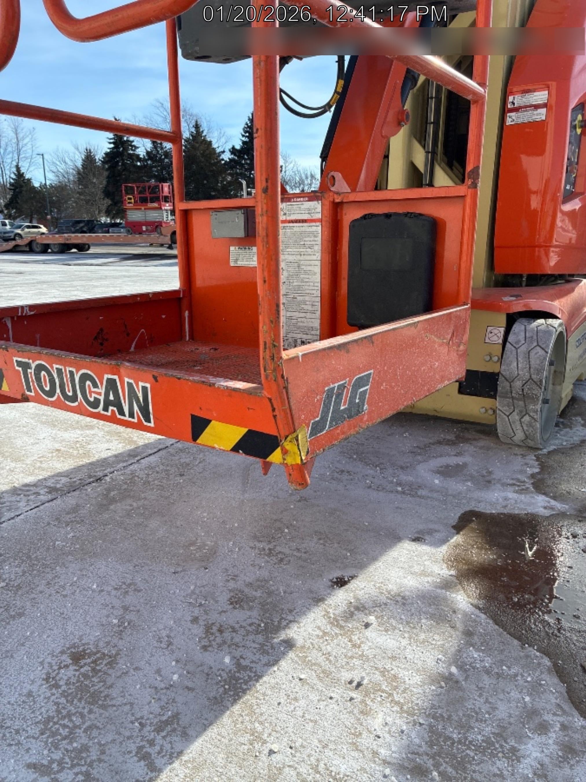 2022 JLG 26E
