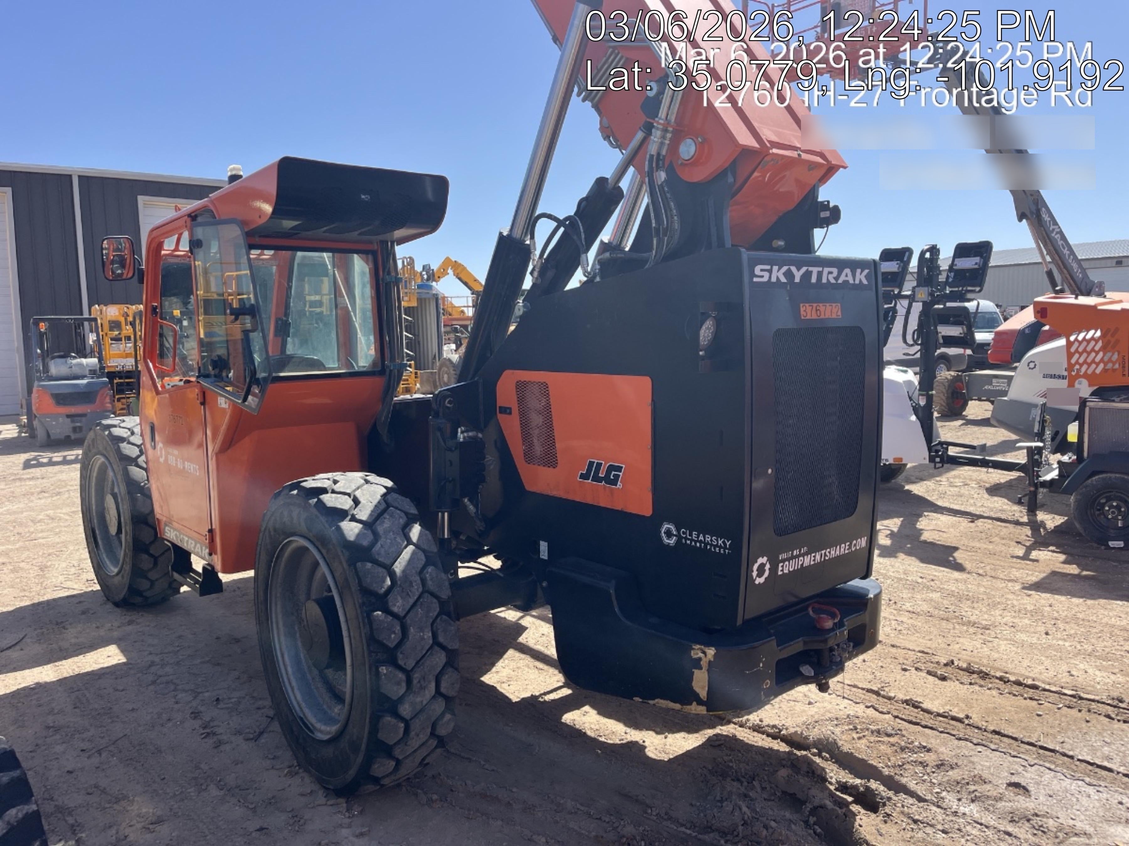 2023 SKYTRAK 8042
