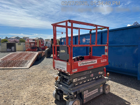 2020 Skyjack SJIII-3219 Solid NM Tires, Half height spring hinged entry gate, Dual Beacons, 800W Inverter