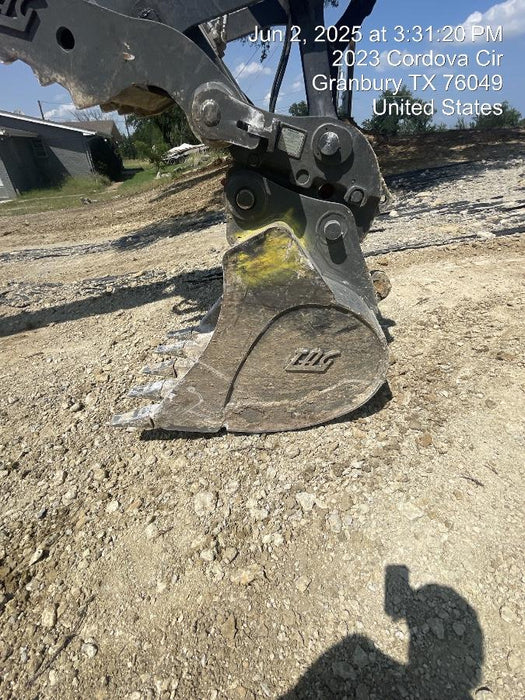 2025 JOHN DEERE 36" Bucket, Excavator 25,000 - 35,000 John Deere