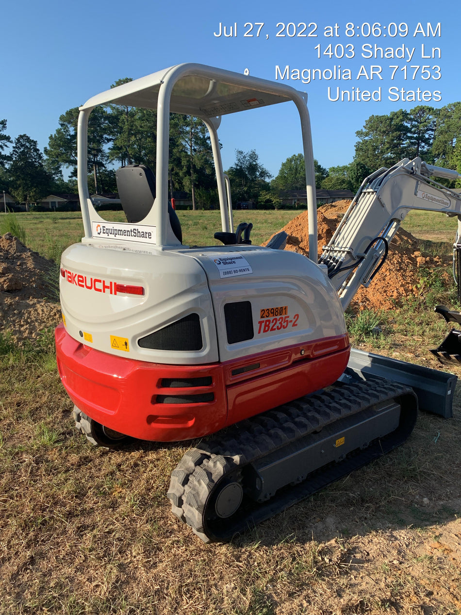 2022 TAKEUCHI TB235-2R