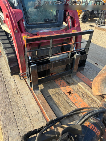 2022 TAKEUCHI TL8R2-CR