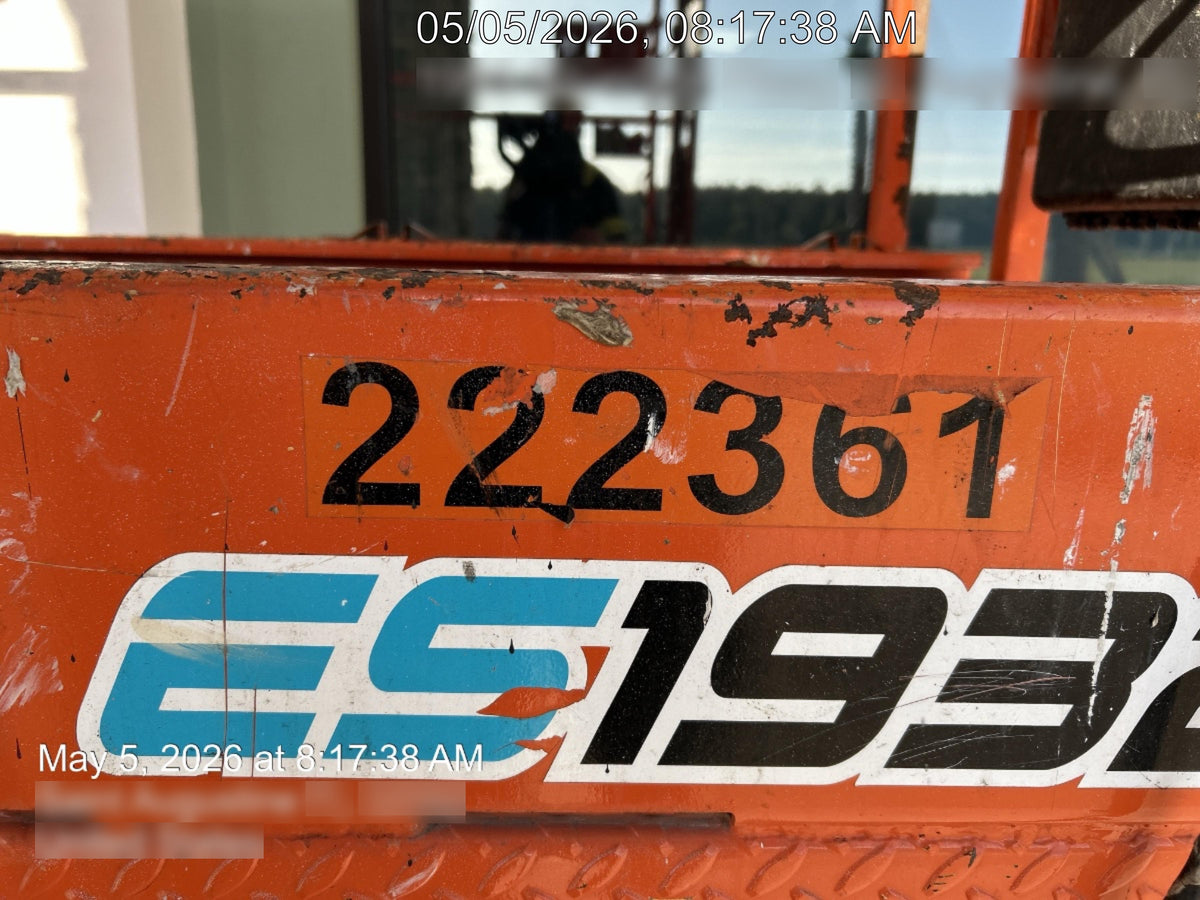 2022 JLG ES1932