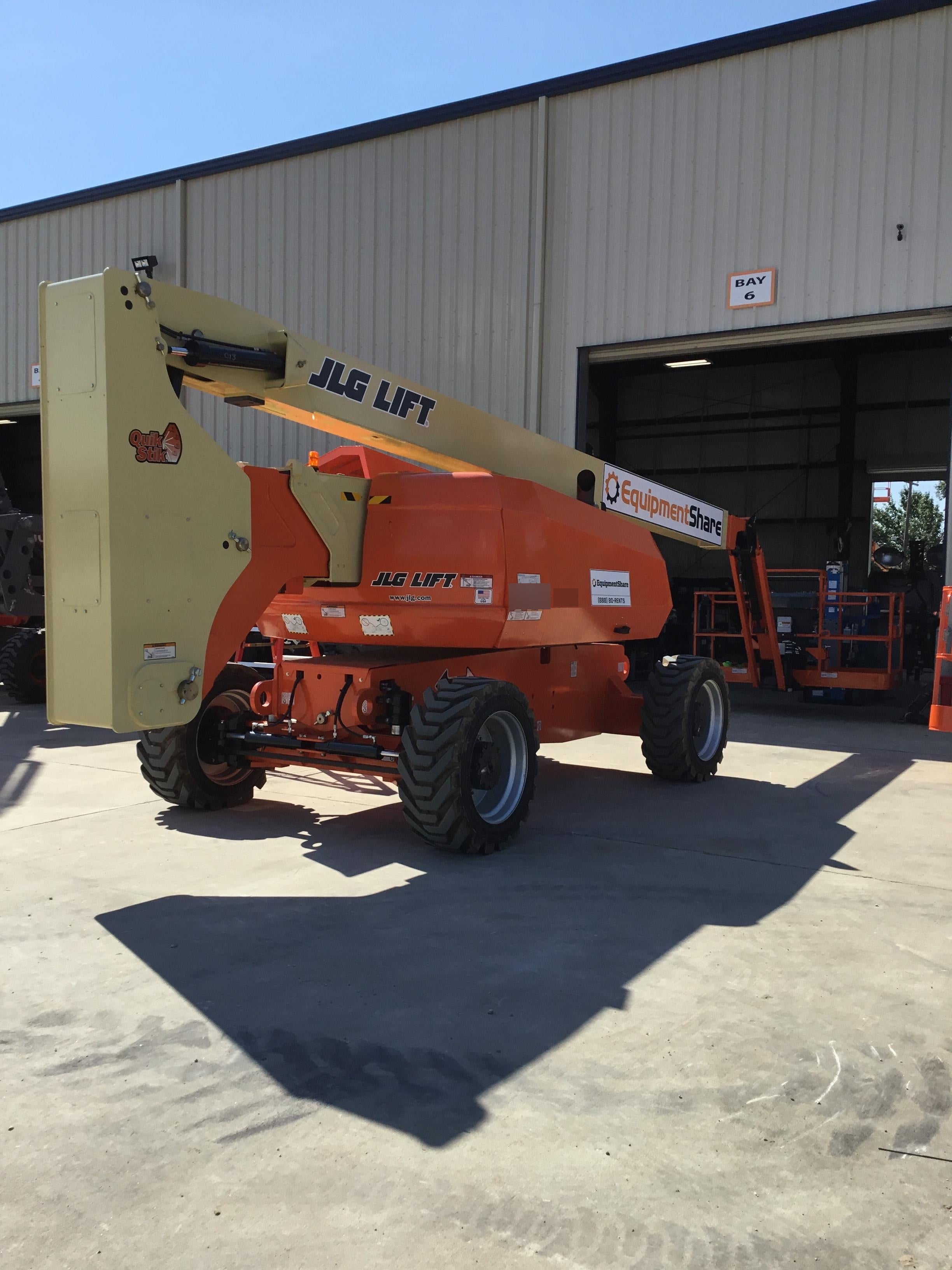2019 JLG 800AJ