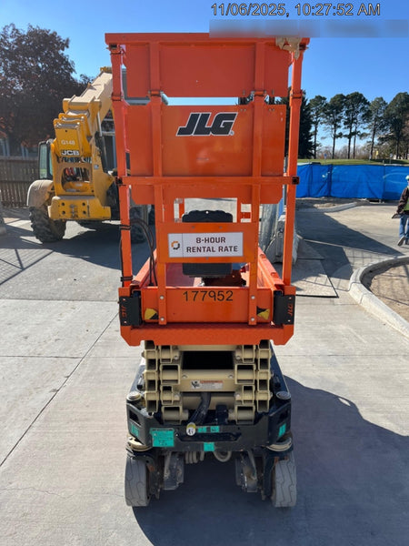 2021 JLG ES1932