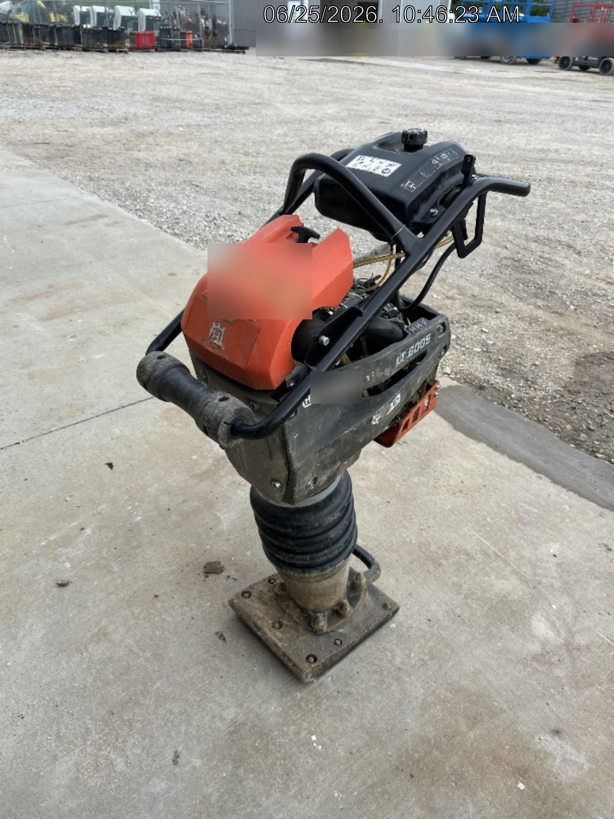 2024 HUSQVARNA LT6005