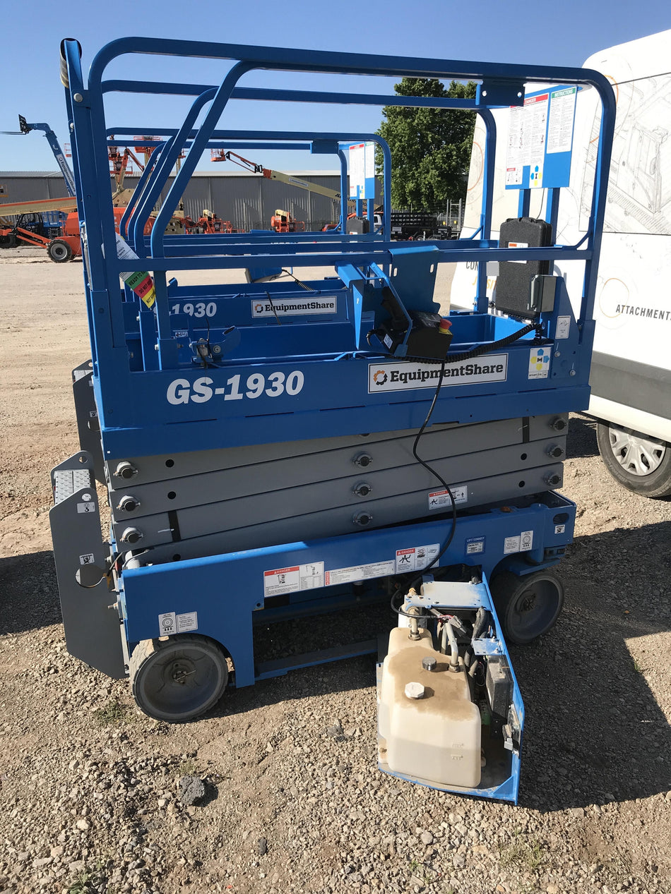 2020 Genie GS-1930 Fixed rails with chain entry gate - Pre A92.20