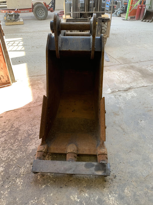 2020 DOOSAN 24" Bucket-Doosan