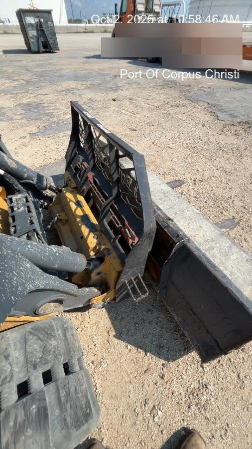 2020 EMKAY 48" Pallet Forks - Emkay