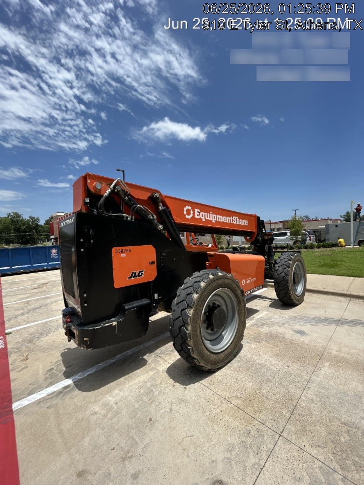 2023 SKYTRAK 8042