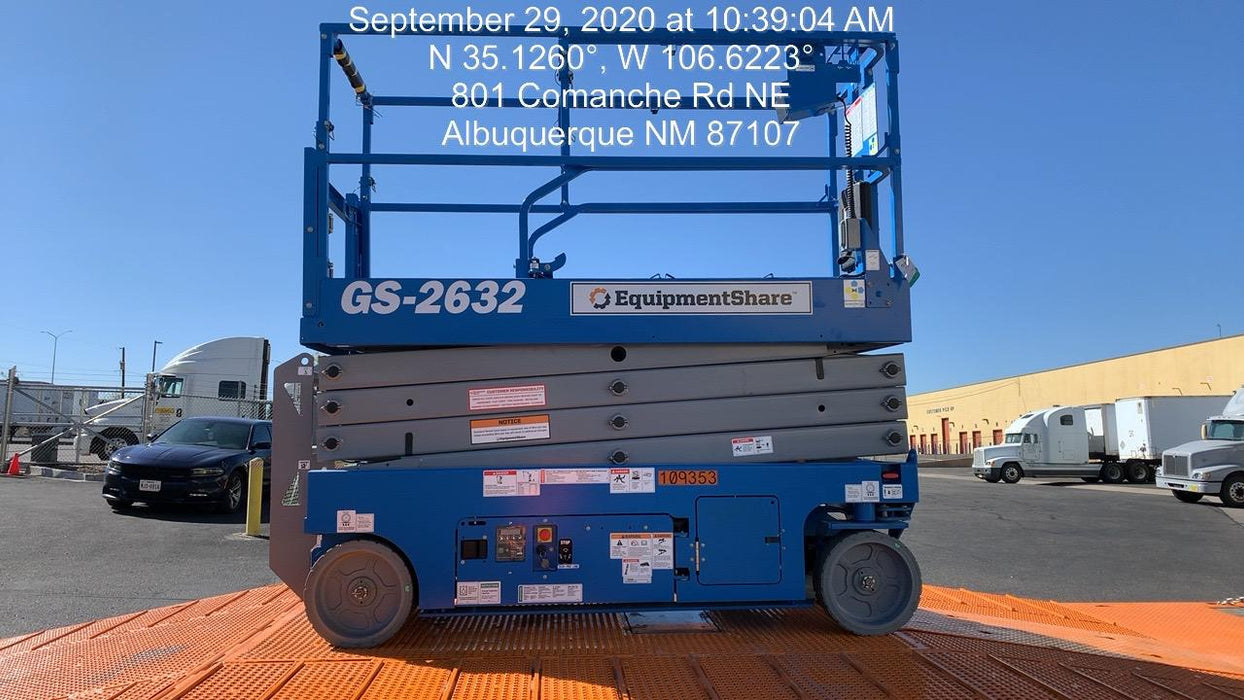 2020 Genie GS-2632 Solid NM Tires, Folding Rails with Half-Height Swing Gate, Beacon