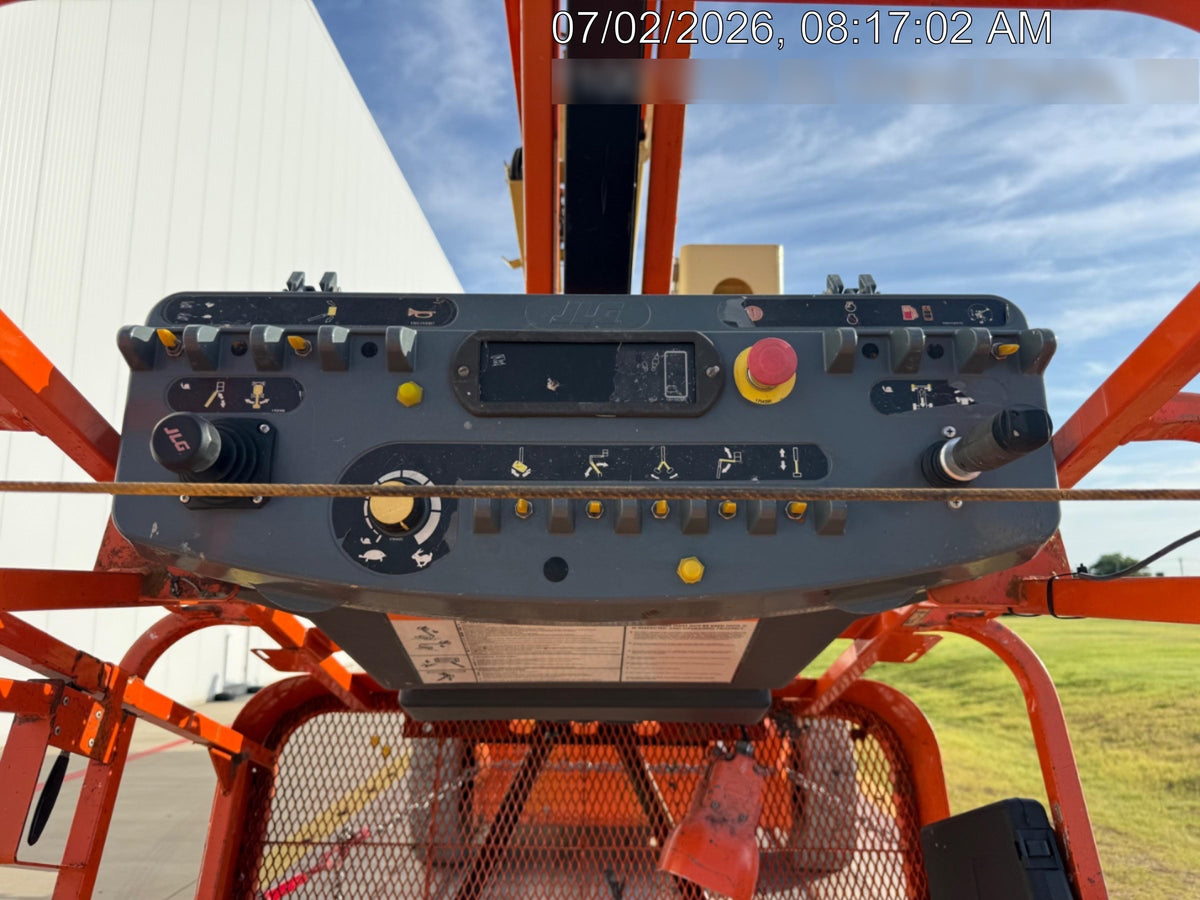 2019 JLG E400AJPN