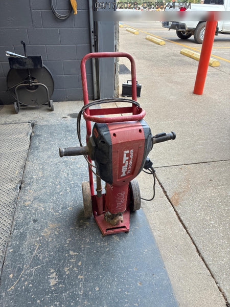 2021 HILTI TE 3000-AVR