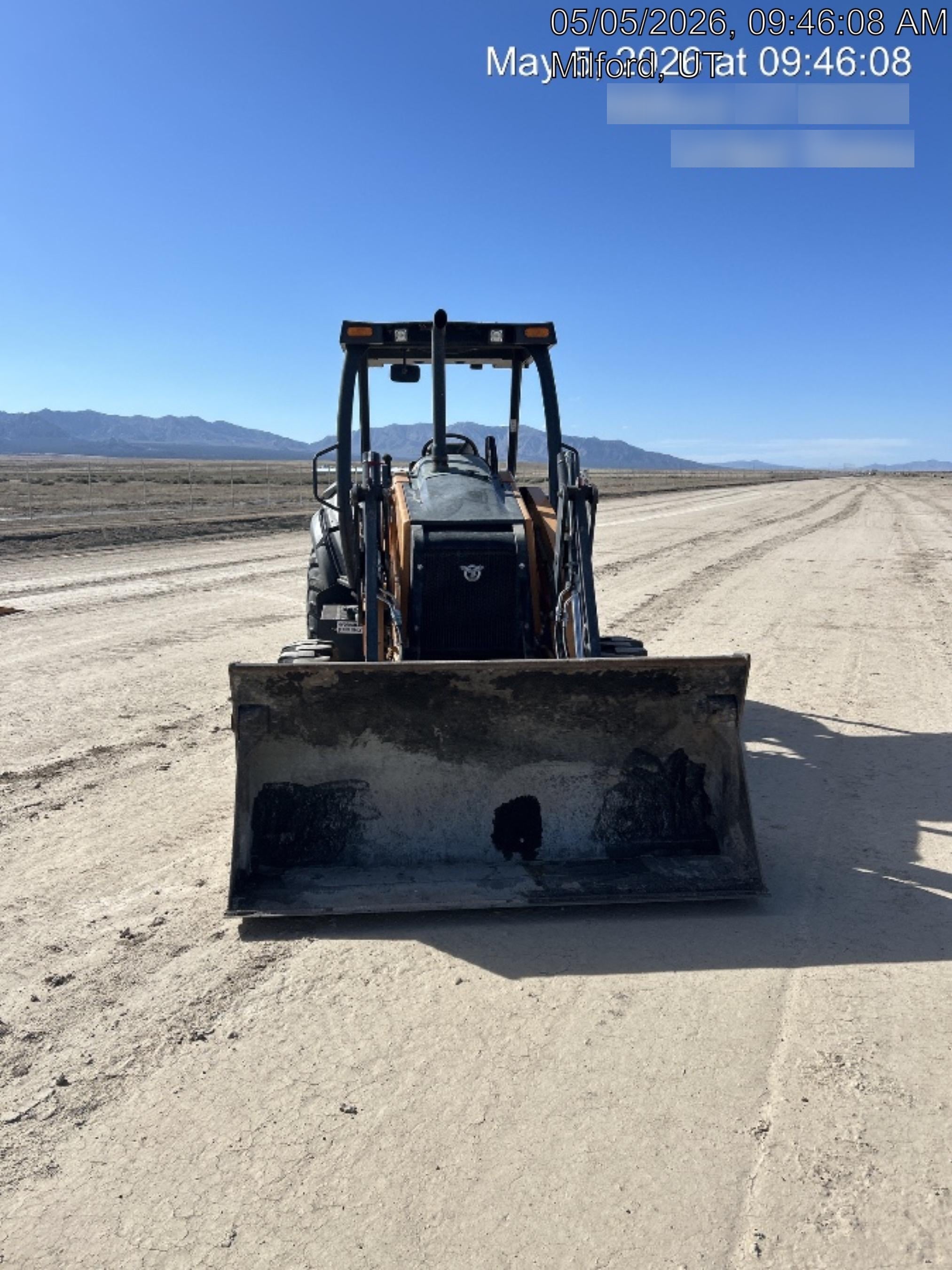 2023 CASE 570N EP