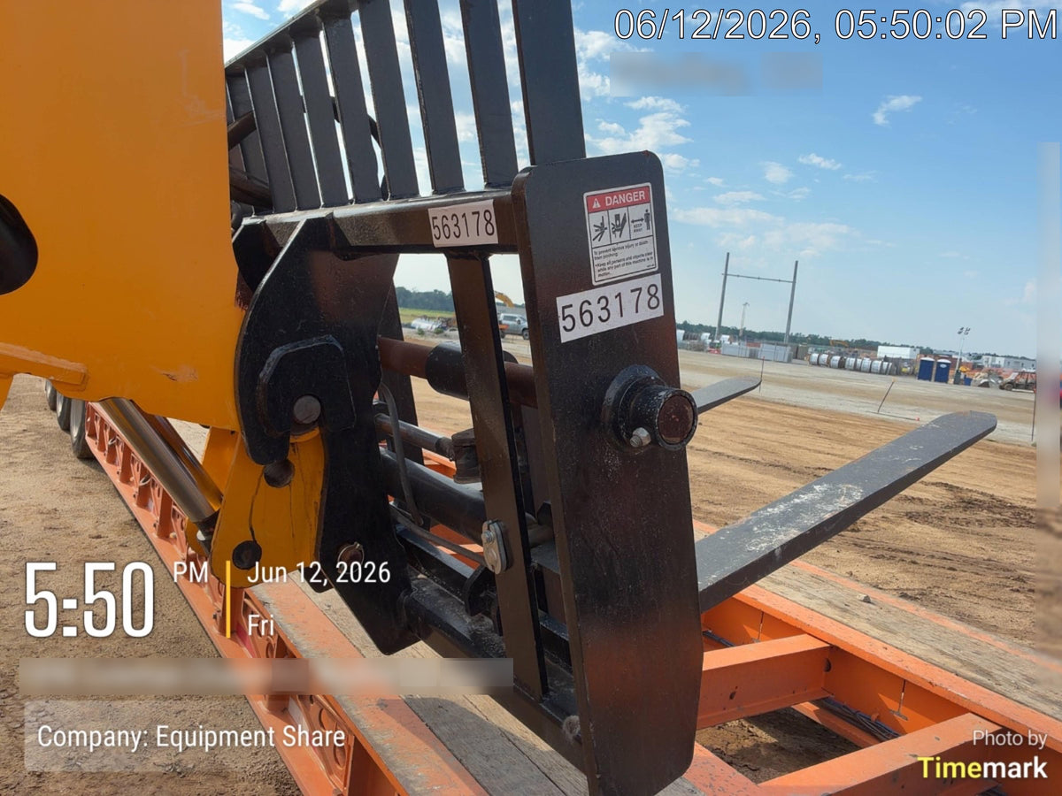 2025 JCB 400/F7377