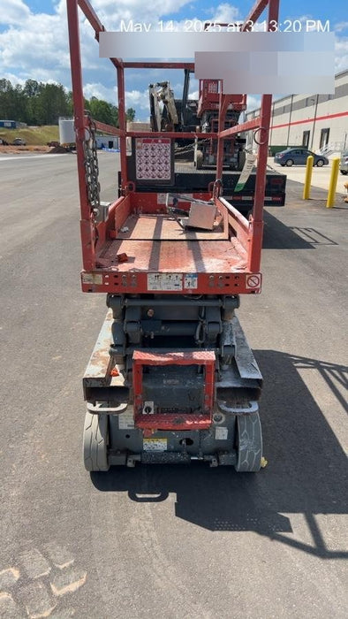 2018 Skyjack SJIII-3219 Skyjack SJIII3219 Scissor Lift w/Trojan Batteries