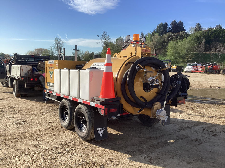 2023 Vac-Tron LP573XDT T4 Koehler Diesel Engine, 500 Gallon Debris Tank, x2 100 Gallon Water Tanks