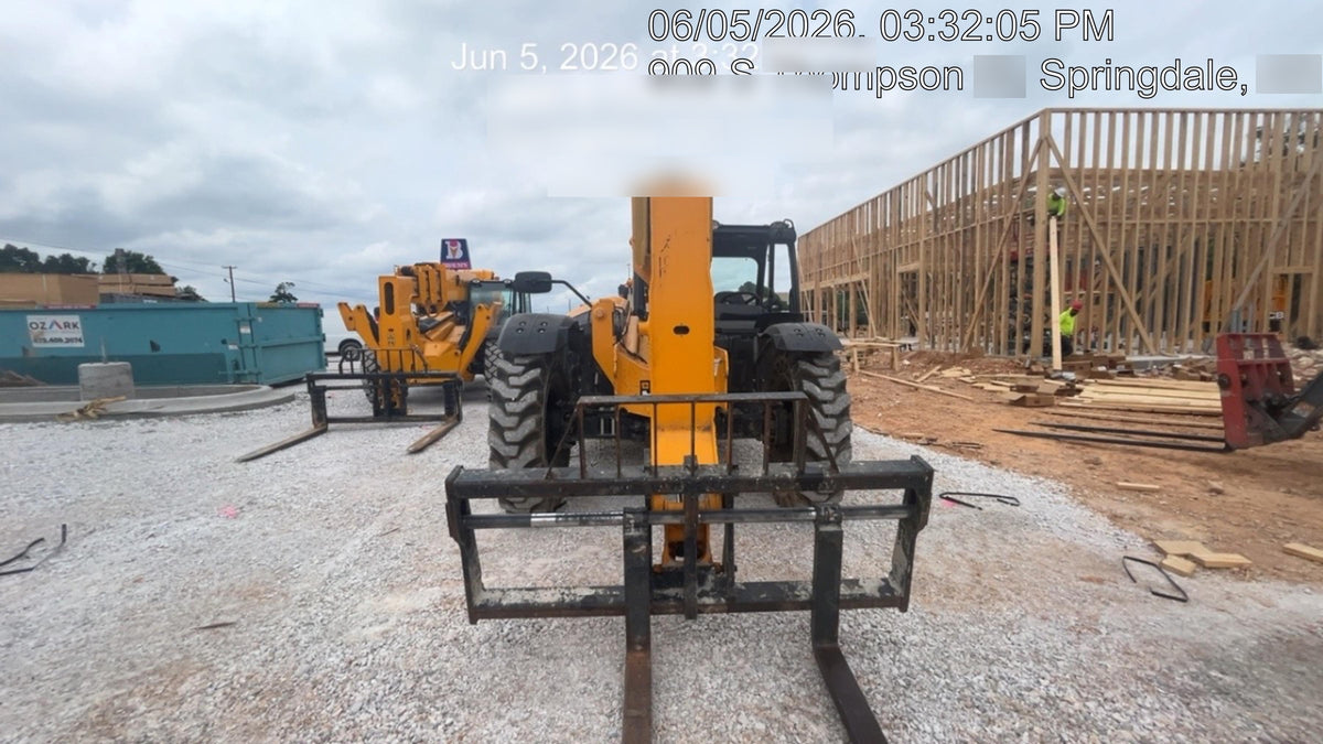 2020 JCB 509-42 Canopy, Solid Tires, Work Lights, Beacon, Aux Hydraulics, Back up Alarm, Lifting Eye, ES Decals
