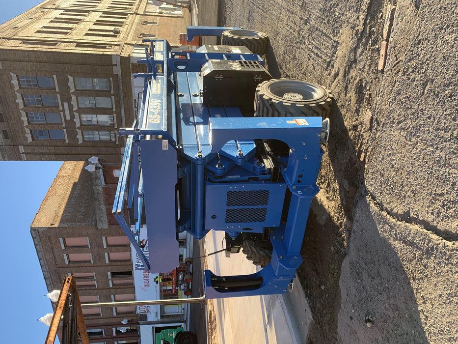 2020 GENIE GS-4390 RT