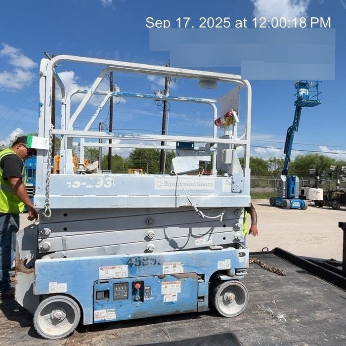 2019 Genie GS-1930 Fixed rails with chain Entry