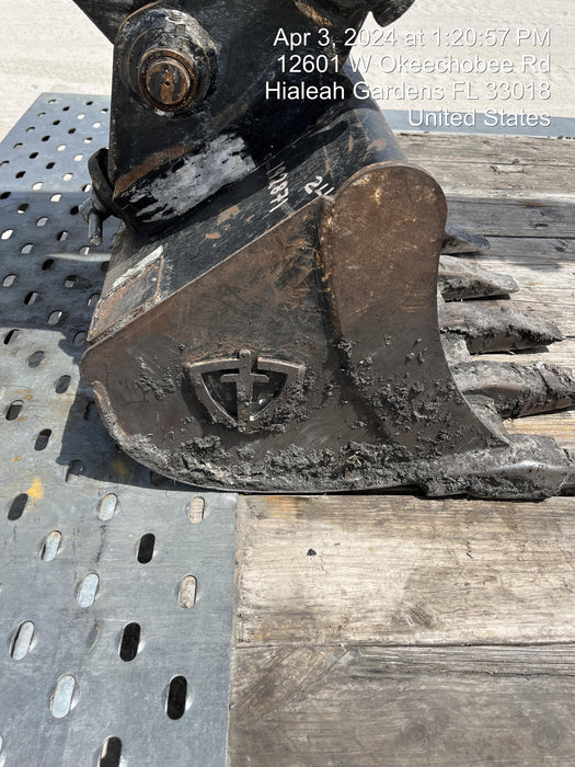 2017 WERK-BRAU 24" Bucket-WERK-BRAU