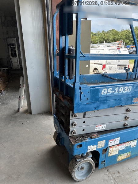2019 Genie GS-1930 Fixed Rails with Chain Entry