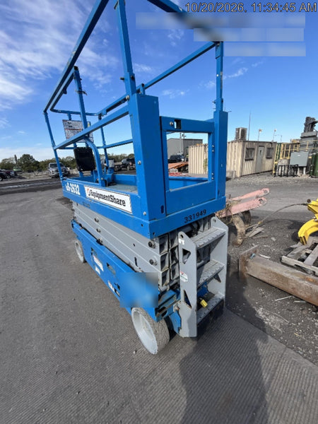 2023 GENIE GS-2632