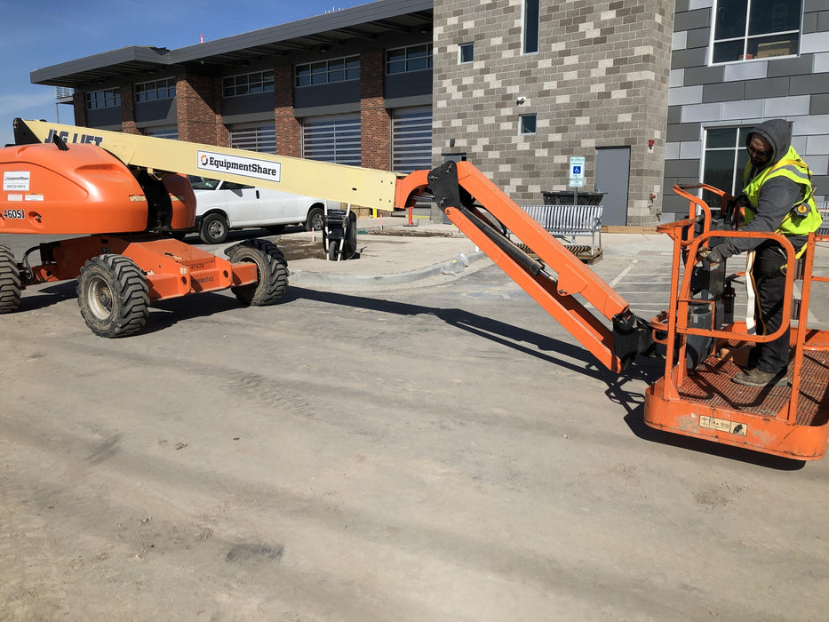 2019 JLG 460SJ