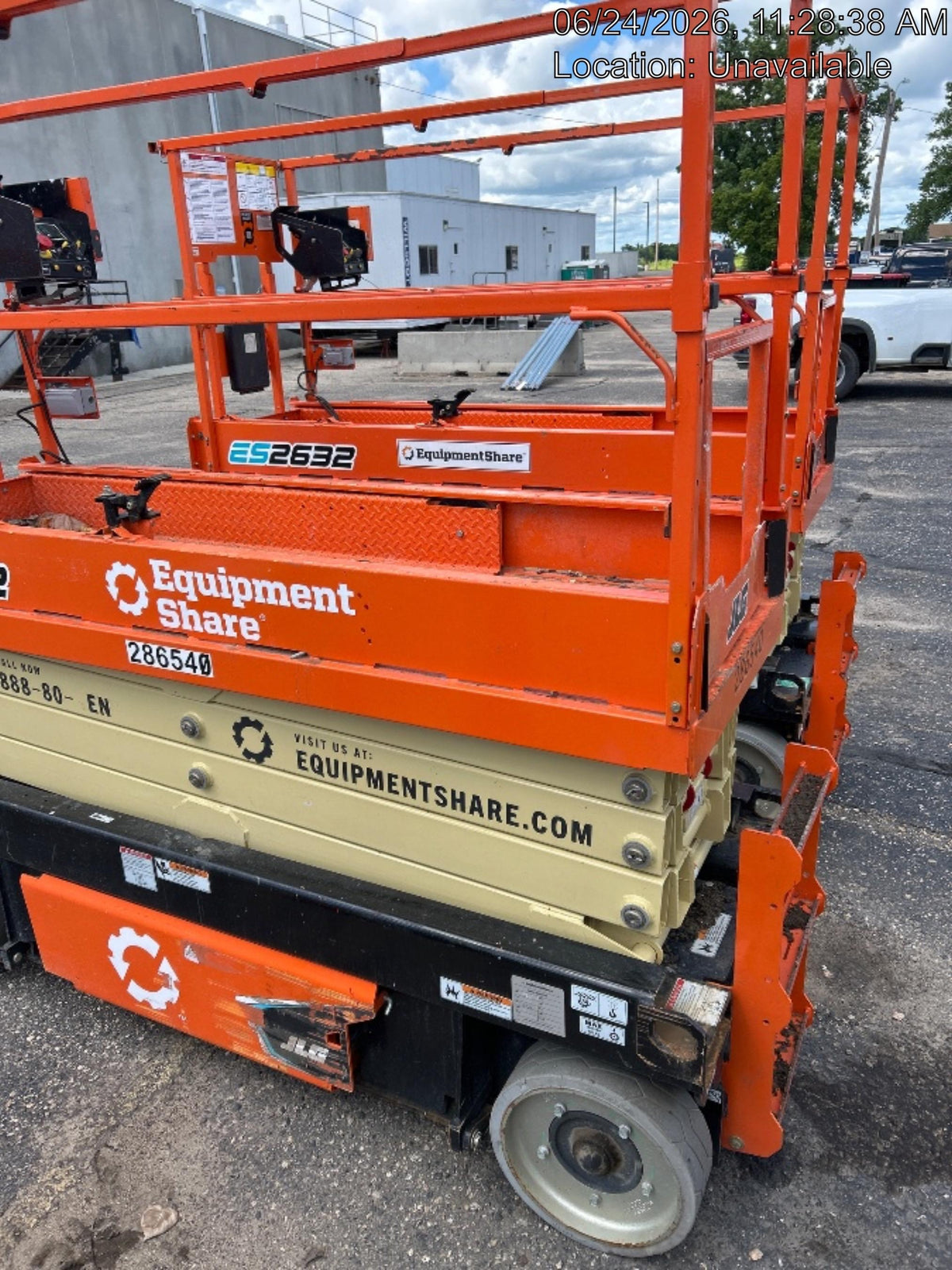 2022 JLG ES2632